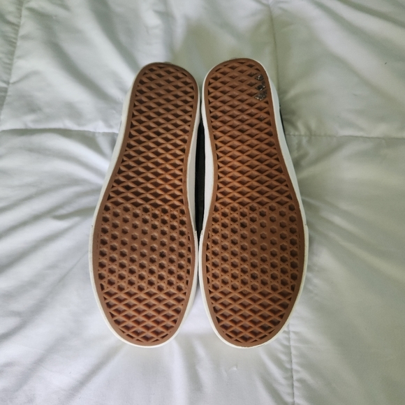 Men's Black Vans - Picture 3 of 3